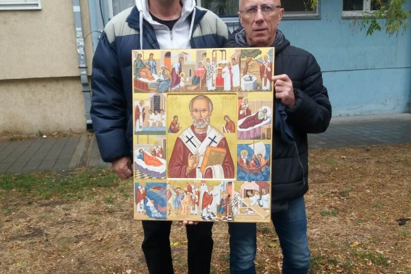 Ikonu Svetog Nikole za hram Sabora Svetog arhangela Gavrila u Bijeloj Rudini darovali su Snezana i Milan Polovina iz Novog Sada